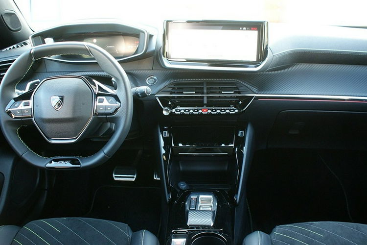 2008 Peugeot 2008 1.2 PureTech GT S&S EAT8 zdjęcie 5