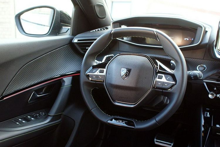 2008 Peugeot 2008 1.2 PureTech GT S&S EAT8 zdjęcie 7