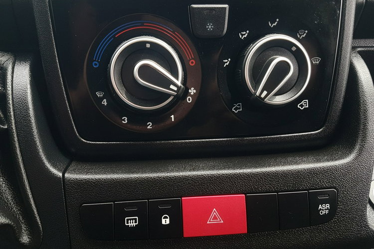 Fiat Ducato 3 KOMORY L3H2 CHŁODNIA IZOTERMA GRZANIE AGREGAT KLIMA TEMPOMAT zdjęcie 35