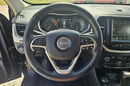 Jeep Cherokee 2.2 JTD 185 kM zdjęcie 12