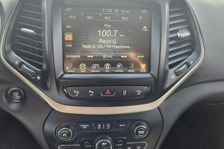 Jeep Cherokee 2.2 JTD 185 kM zdjęcie 22