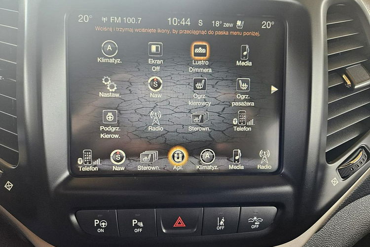 Jeep Cherokee 2.2 JTD 185 kM zdjęcie 23