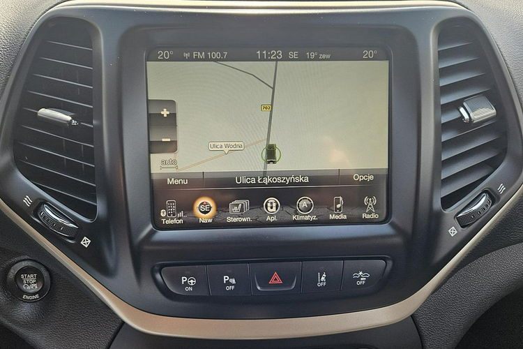 Jeep Cherokee 2.2 JTD 185 kM zdjęcie 25