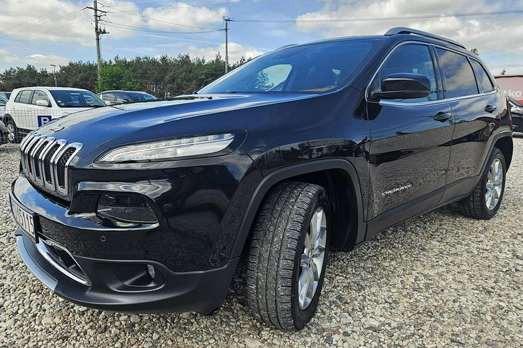 Jeep Cherokee 2.2 JTD 185 kM zdjęcie 3