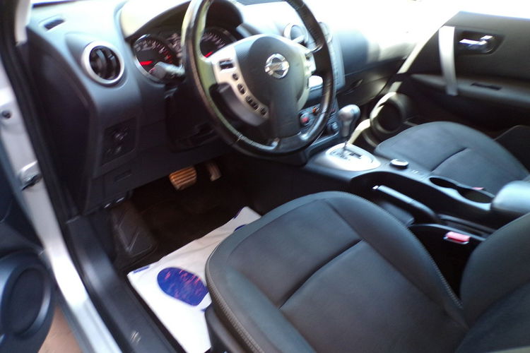 Nissan Qashqai Automat /4x4 /Navi /solardach /2.0 /141KM /2013 zdjęcie 22
