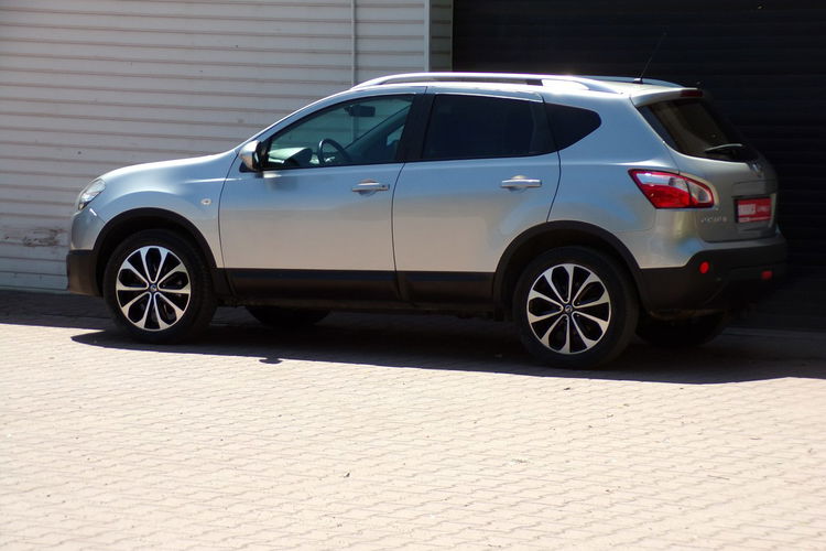 Nissan Qashqai Automat /4x4 /Navi /solardach /2.0 /141KM /2013 zdjęcie 9