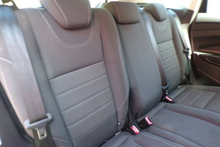 Ford Kuga Klima /Gwarancja / 1, 5 /120 KM / I Właść /2016R zdjęcie 18