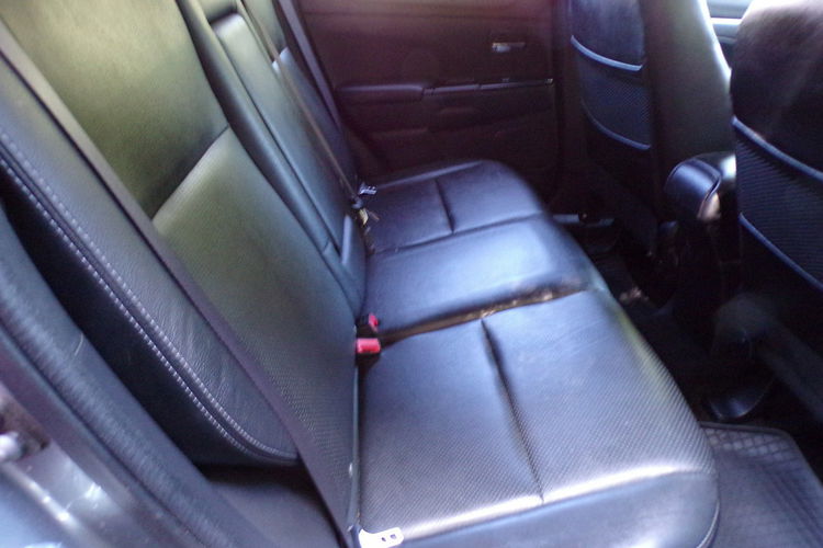 Peugeot 4008 Xenon /4X4 /Skóry /Led /Navi /1.6 /114KM /2013 zdjęcie 19