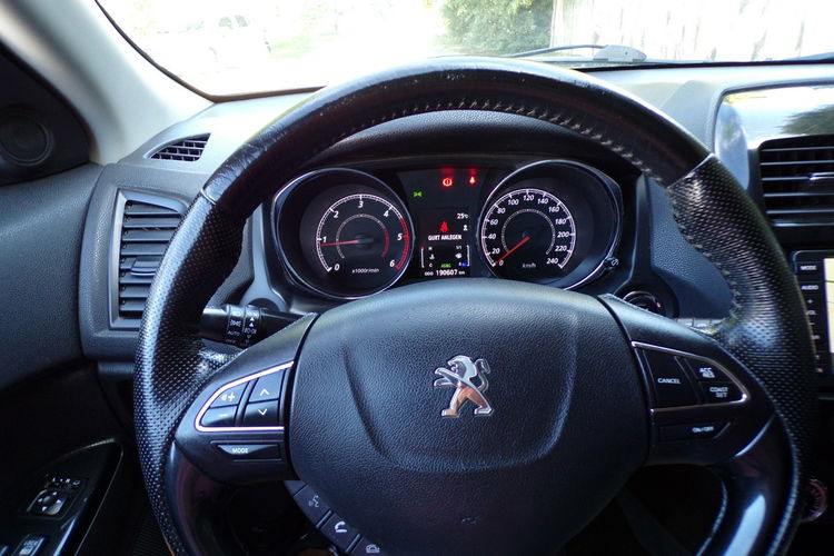 Peugeot 4008 Xenon /4X4 /Skóry /Led /Navi /1.6 /114KM /2013 zdjęcie 23