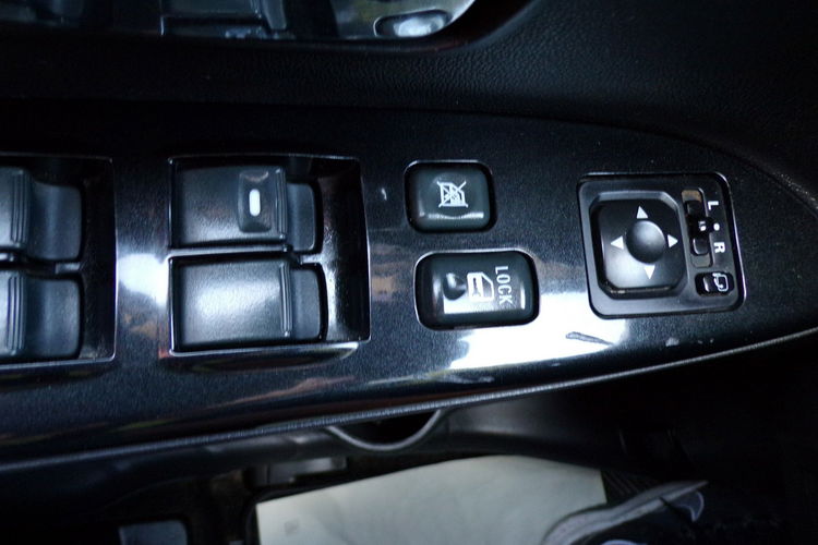 Peugeot 4008 Xenon /4X4 /Skóry /Led /Navi /1.6 /114KM /2013 zdjęcie 24