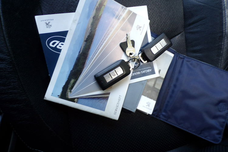 Peugeot 4008 Xenon /4X4 /Skóry /Led /Navi /1.6 /114KM /2013 zdjęcie 25