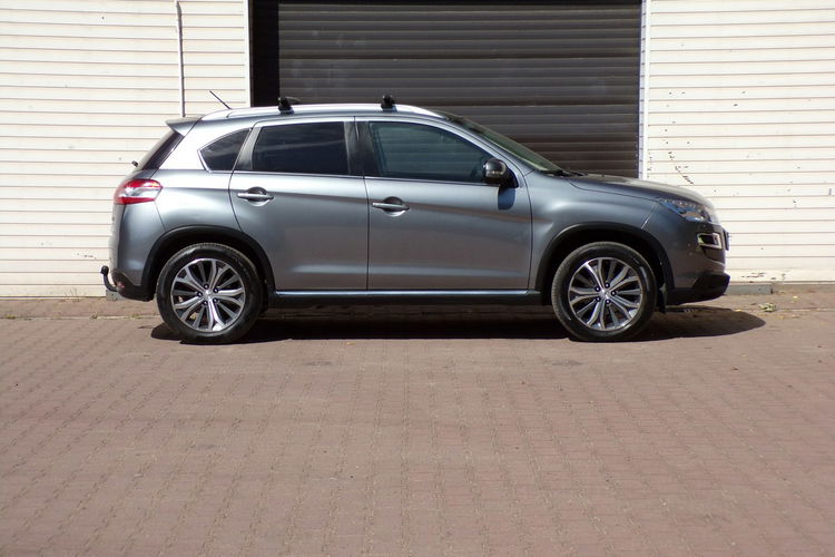 Peugeot 4008 Xenon /4X4 /Skóry /Led /Navi /1.6 /114KM /2013 zdjęcie 3