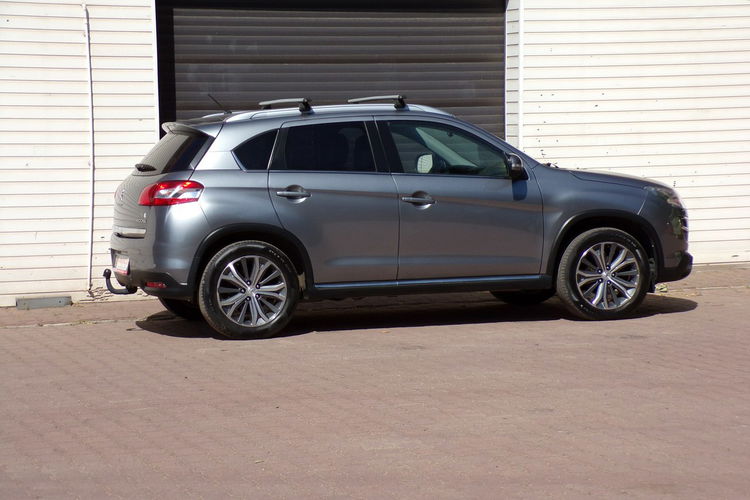 Peugeot 4008 Xenon /4X4 /Skóry /Led /Navi /1.6 /114KM /2013 zdjęcie 5