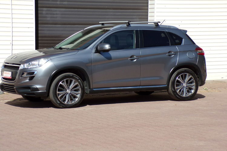 Peugeot 4008 Xenon /4X4 /Skóry /Led /Navi /1.6 /114KM /2013 zdjęcie 9