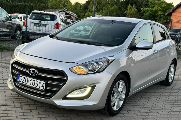 Hyundai i30 Niski Przebieg Gwarancja BDB stan zdjęcie 1