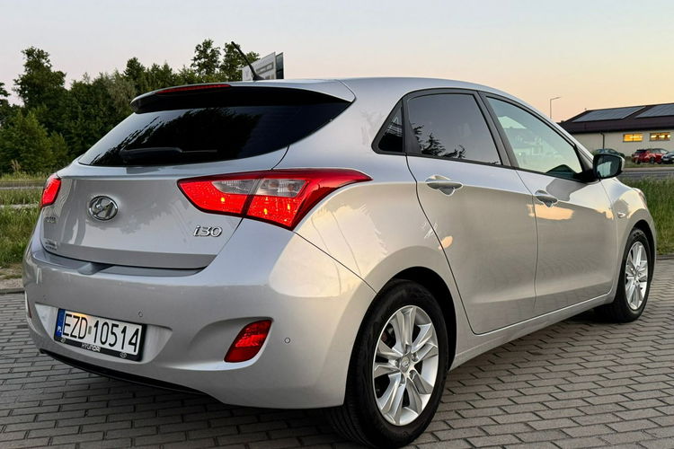 Hyundai i30 Niski Przebieg Gwarancja BDB stan zdjęcie 12