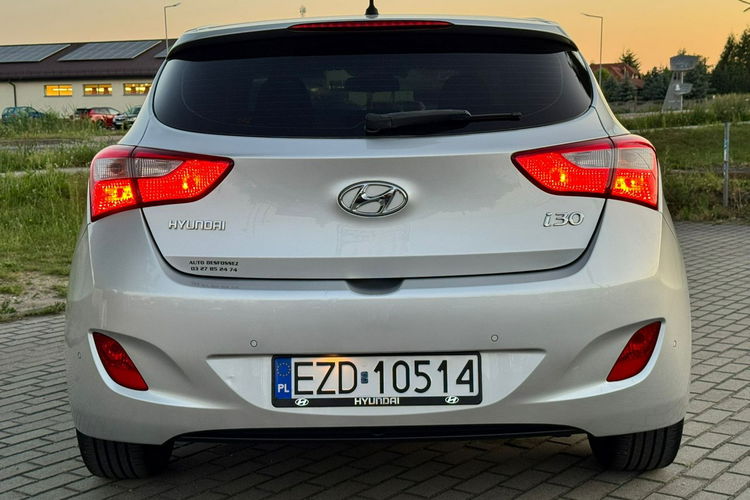 Hyundai i30 Niski Przebieg Gwarancja BDB stan zdjęcie 13
