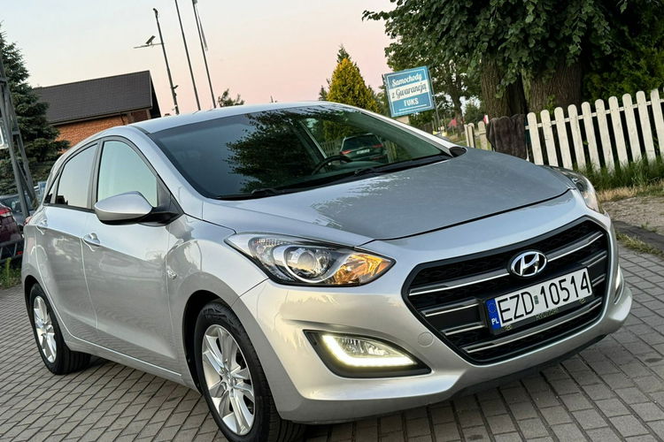 Hyundai i30 Niski Przebieg Gwarancja BDB stan zdjęcie 3