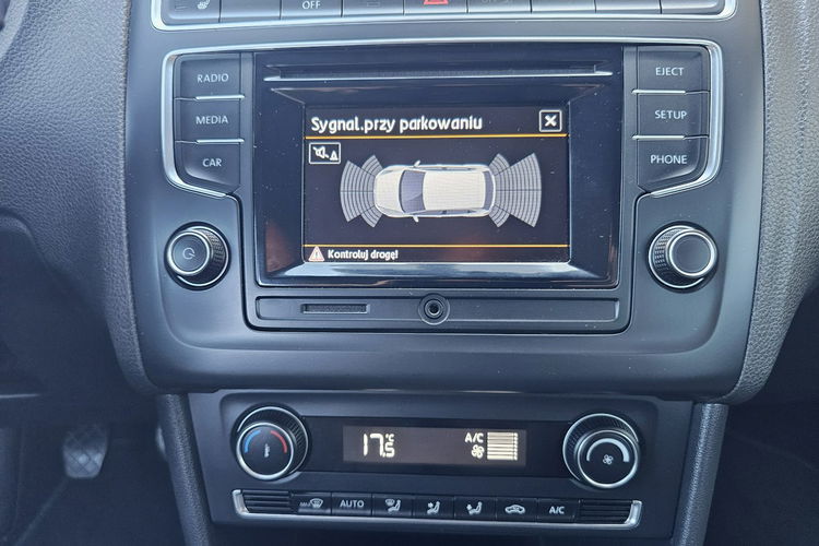 Volkswagen Polo Grzane fotele, tempomat, felgi 17 zdjęcie 14
