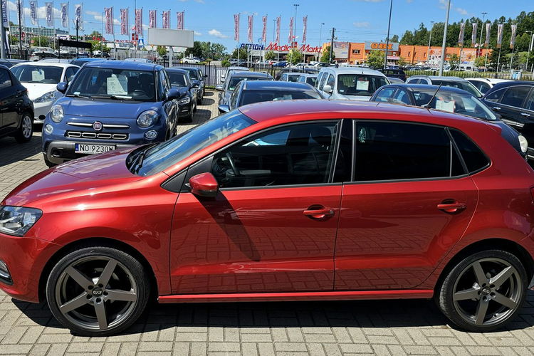 Volkswagen Polo Grzane fotele, tempomat, felgi 17 zdjęcie 5