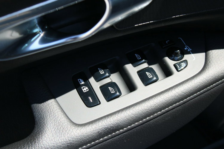 Volvo V90 Cross Country D4 AWD Gwarancja netto 107235 PLN Salon Polska zdjęcie 16