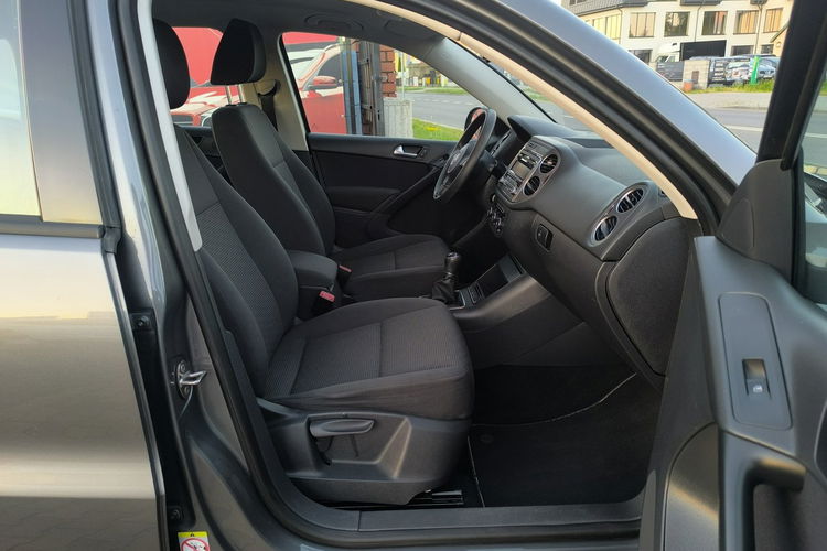 Volkswagen Tiguan 2.0TDi Lift Klimatyzacja Parktronic zdjęcie 23