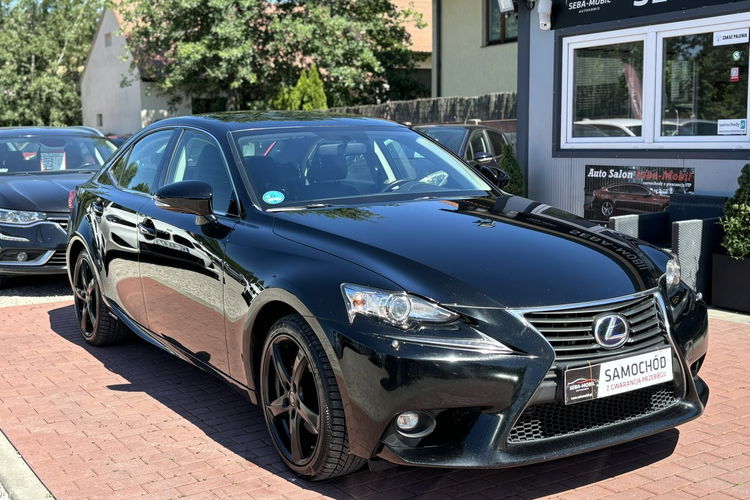 Lexus IS is300h, Stan bardzo dobry zdjęcie 4