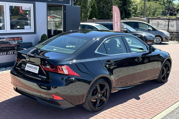 Lexus IS is300h, Stan bardzo dobry zdjęcie 8