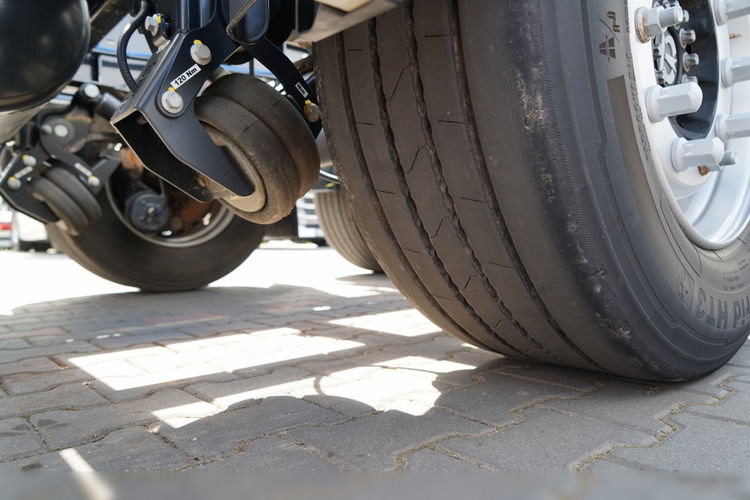 Krone / NACZEPA PODKONTENEROWA / UNIWERSALNA / 2023 ROK / ROZSUWANY TYŁ / OŚ PODNOSZONA / DO WSZYSTKICH RODZAJÓW KONTENERÓW / zdjęcie 16