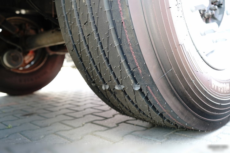 Krone FIRANKA STANDARD / OŚ PODNOSZONA / DACH PODNOSOZNY / OPONY 100% / 2019 ROK zdjęcie 22