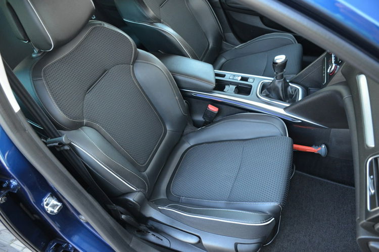 Renault Megane 1.3TCE 115KM BOSE Serwis Kamera Navi Bliss As.pasa As.parkowania zdjęcie 28