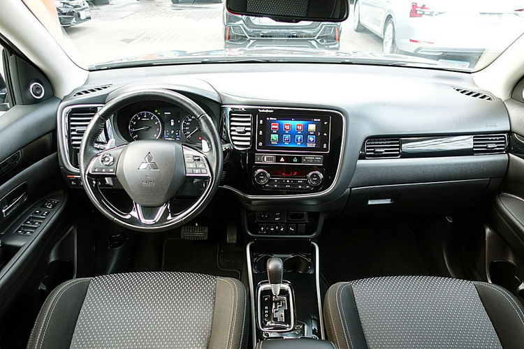 Mitsubishi Outlander 4x4 Automat Instyle LED+ACC+NAVI Gwarancja Iwł Kraj Bezwyp ASO FV23% 4x2 zdjęcie 11