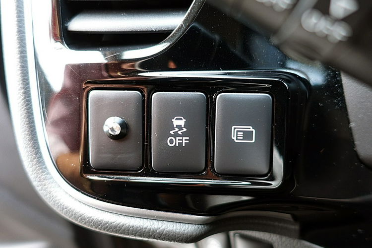 Mitsubishi Outlander 4x4 Automat Instyle LED+ACC+NAVI Gwarancja Iwł Kraj Bezwyp ASO FV23% 4x2 zdjęcie 17