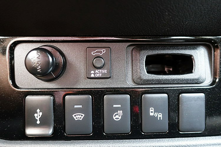 Mitsubishi Outlander 4x4 Automat Instyle LED+ACC+NAVI Gwarancja Iwł Kraj Bezwyp ASO FV23% 4x2 zdjęcie 20