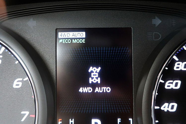 Mitsubishi Outlander 4x4 Automat Instyle LED+ACC+NAVI Gwarancja Iwł Kraj Bezwyp ASO FV23% 4x2 zdjęcie 32