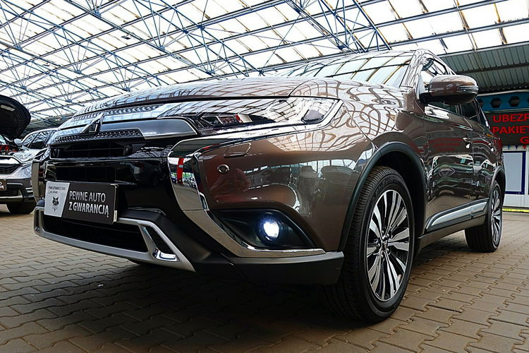Mitsubishi Outlander 4x4 Automat Instyle LED+ACC+NAVI Gwarancja Iwł Kraj Bezwyp ASO FV23% 4x2 zdjęcie 6