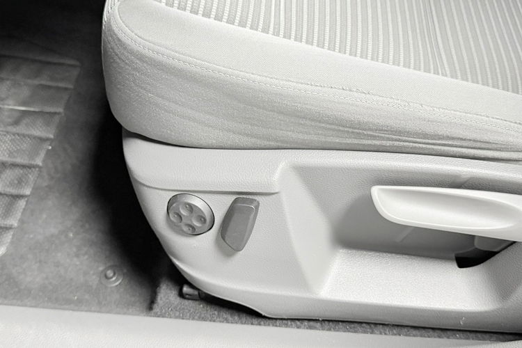 Seat Alhambra 2.0tdi170KM dsg 7osob webasto kamera keyless navi zdjęcie 42