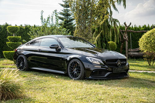 Mercedes C 63 AMG COUPE / Carbon Body KIT / 4.0 V8 476HP
