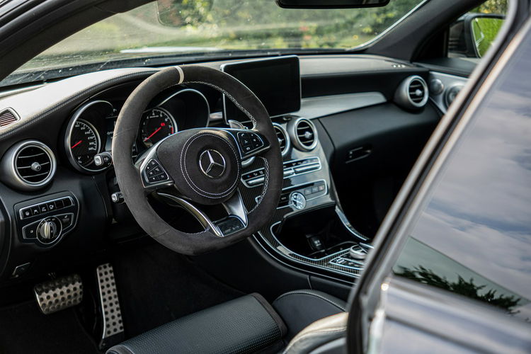 Mercedes C 63 AMG COUPE / Carbon Body KIT / 4.0 V8 476HP zdjęcie 20