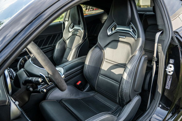 Mercedes C 63 AMG COUPE / Carbon Body KIT / 4.0 V8 476HP zdjęcie 21