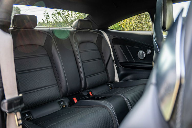 Mercedes C 63 AMG COUPE / Carbon Body KIT / 4.0 V8 476HP zdjęcie 29