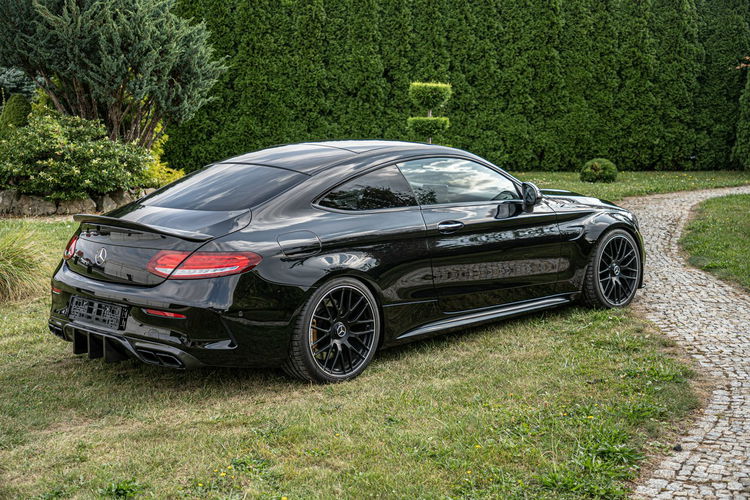 Mercedes C 63 AMG COUPE / Carbon Body KIT / 4.0 V8 476HP zdjęcie 4