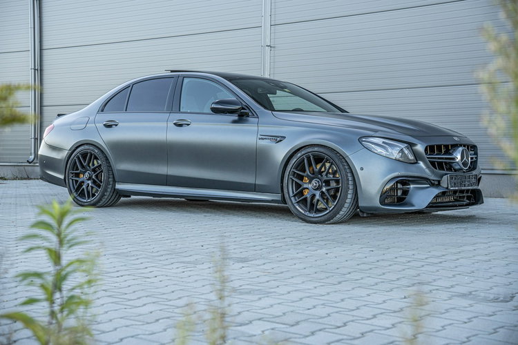 Mercedes E 63 AMG E63s AMG 4-Matic+ EDITION 1 /// UKŁAD WYDECHOWY AMG PERFORMANCE zdjęcie 1
