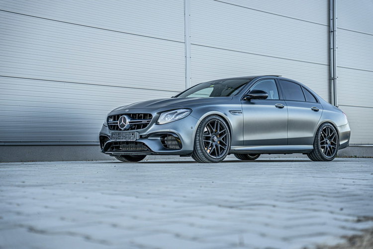 Mercedes E 63 AMG E63s AMG 4-Matic+ EDITION 1 /// UKŁAD WYDECHOWY AMG PERFORMANCE zdjęcie 16