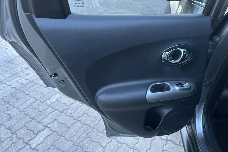 Nissan Juke 2015 1.2 benzyna 115km bezwypadkowy panorama xenon 2 komplety alu zdjęcie 10