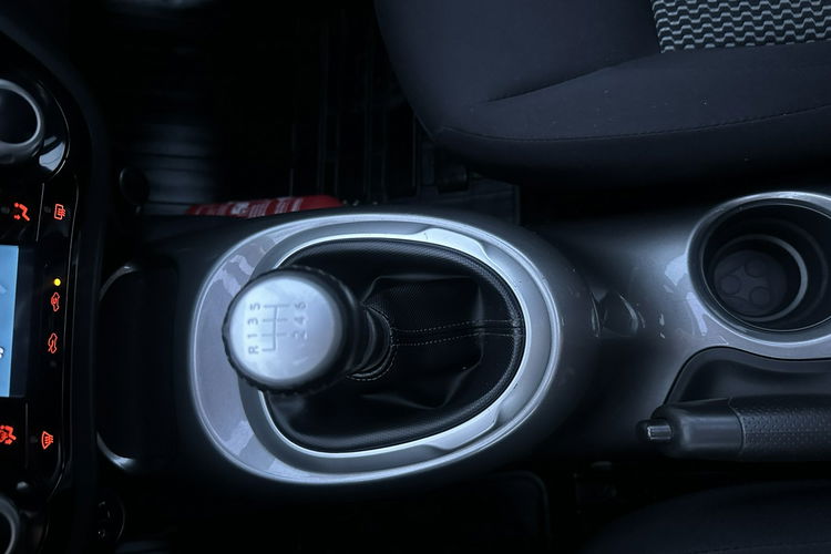 Nissan Juke 2015 1.2 benzyna 115km bezwypadkowy panorama xenon 2 komplety alu zdjęcie 26