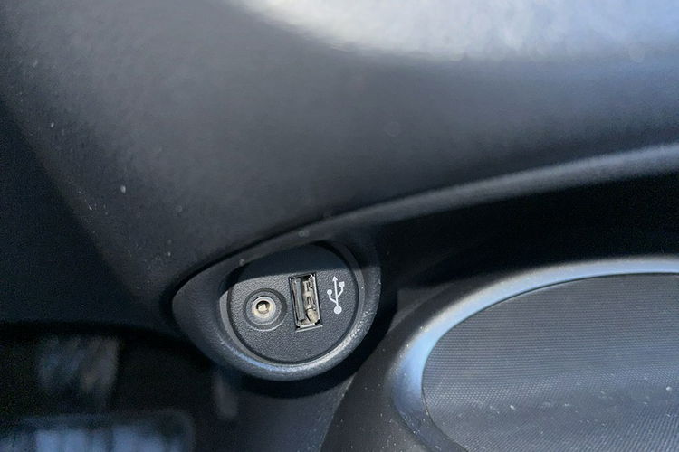 Nissan Juke 2015 1.2 benzyna 115km bezwypadkowy panorama xenon 2 komplety alu zdjęcie 27