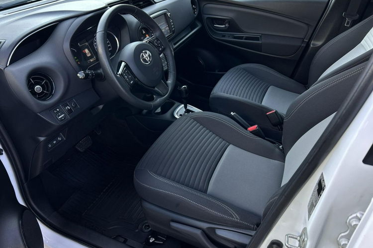 Toyota Yaris 1.5 HSD 100KM PREMIUM CITY STYLE, salon Polska, gwarancja, zdjęcie 10