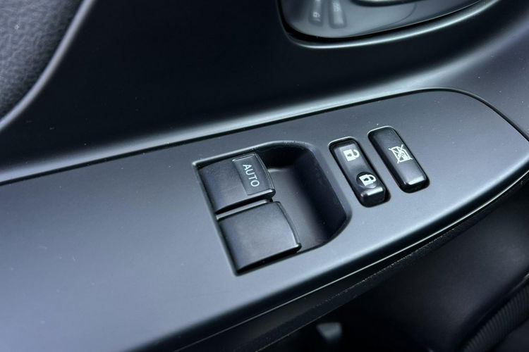 Toyota Yaris 1.5 HSD 100KM PREMIUM CITY STYLE, salon Polska, gwarancja, zdjęcie 15