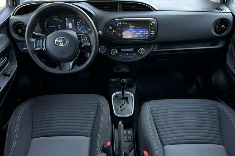 Toyota Yaris 1.5 HSD 100KM PREMIUM CITY STYLE, salon Polska, gwarancja, zdjęcie 9